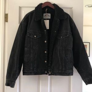 Vintage Levi’s authentic Sherpa trucker jacket.